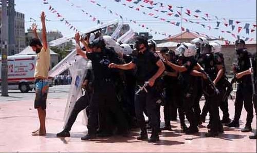 2 - Protestos 31-05-2013 Turquia