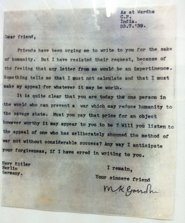 Carta que Gandhi enviou a Hitler