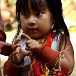 Já se disse tudo sobre os Guarani-Kaiowá. Nada parece comover a “civilização brasileira” de que o extermínio desse povo é um crime imperdoável e o sangue de suas crianças recai sobre todos nós.