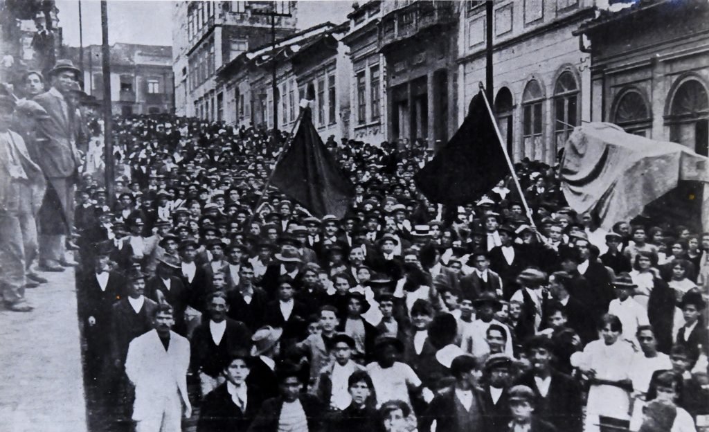 Discurso revolucionário produzido pelos militantes d'A Plebe durante a Greve Geral de 1917 em São Paulo na Greve Geral de 1917 